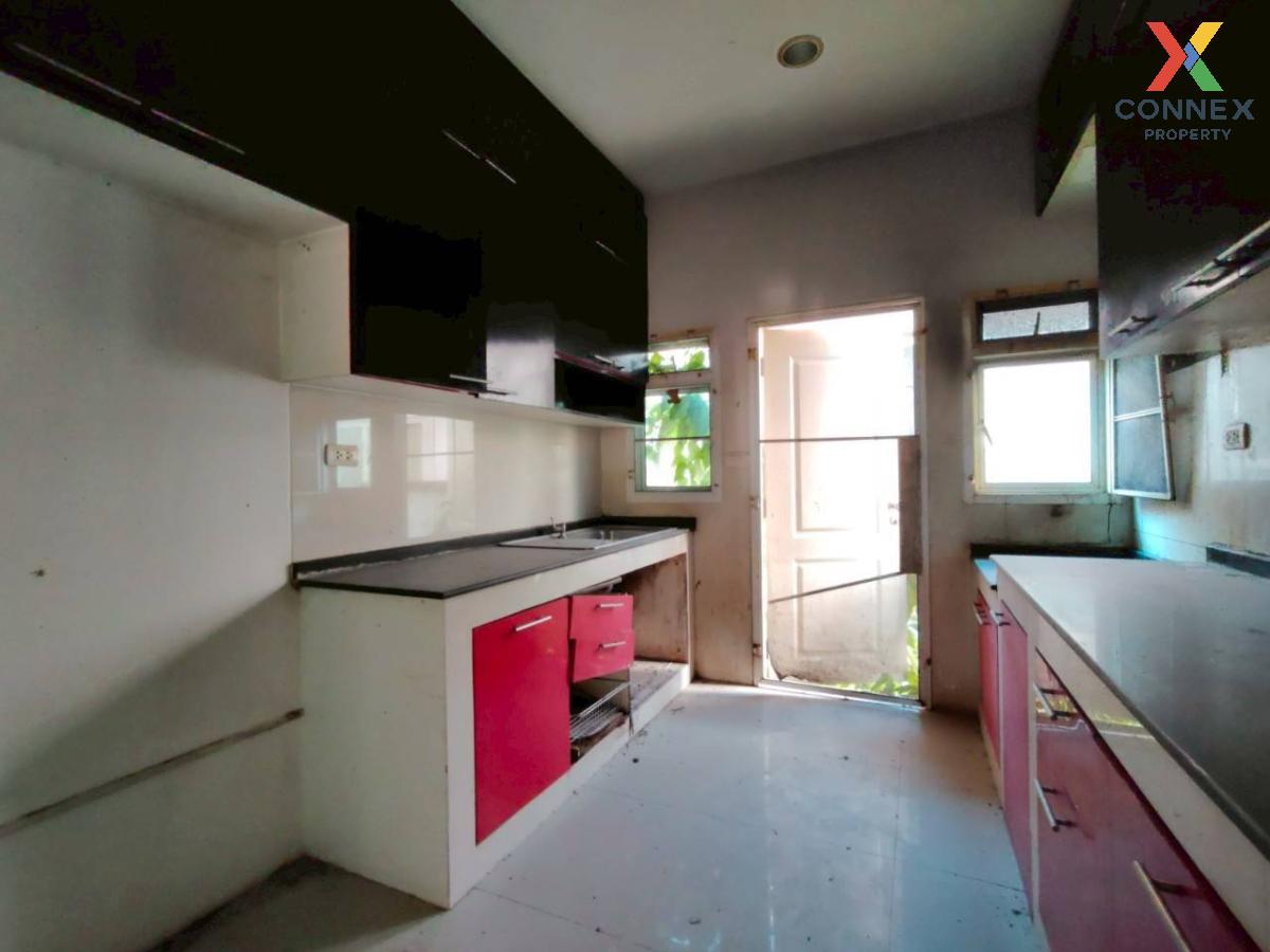 รูป ขายบ้าน บางกอก บูเลอวาร์ด ปิ่นเกล้า-เพชรเกษม หน้ากว้าง กระทุ่มล้ม สามพราน นครปฐม CX-92531 ✅ ทักไลน์ @connexproperty ตอบทันที ทีมงานมืออาชีพ ✅ - รูปที่ 10/12