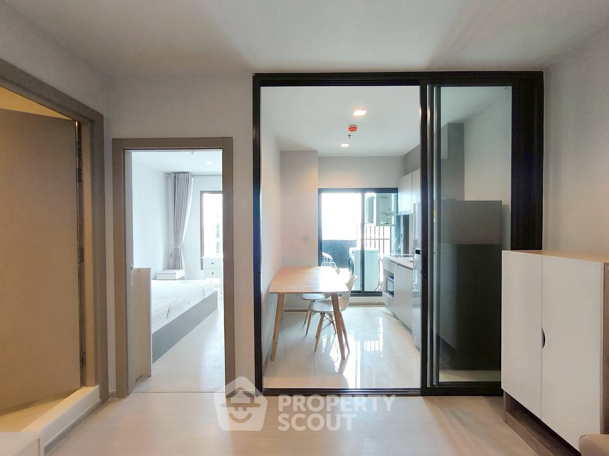 รูป คอนโด 1-ห้องนอน ที่ ไลฟ์ อโศก - พระราม 9 ใกล้ MRT พระราม 9 (ID 2297683) - รูปที่ 2/6