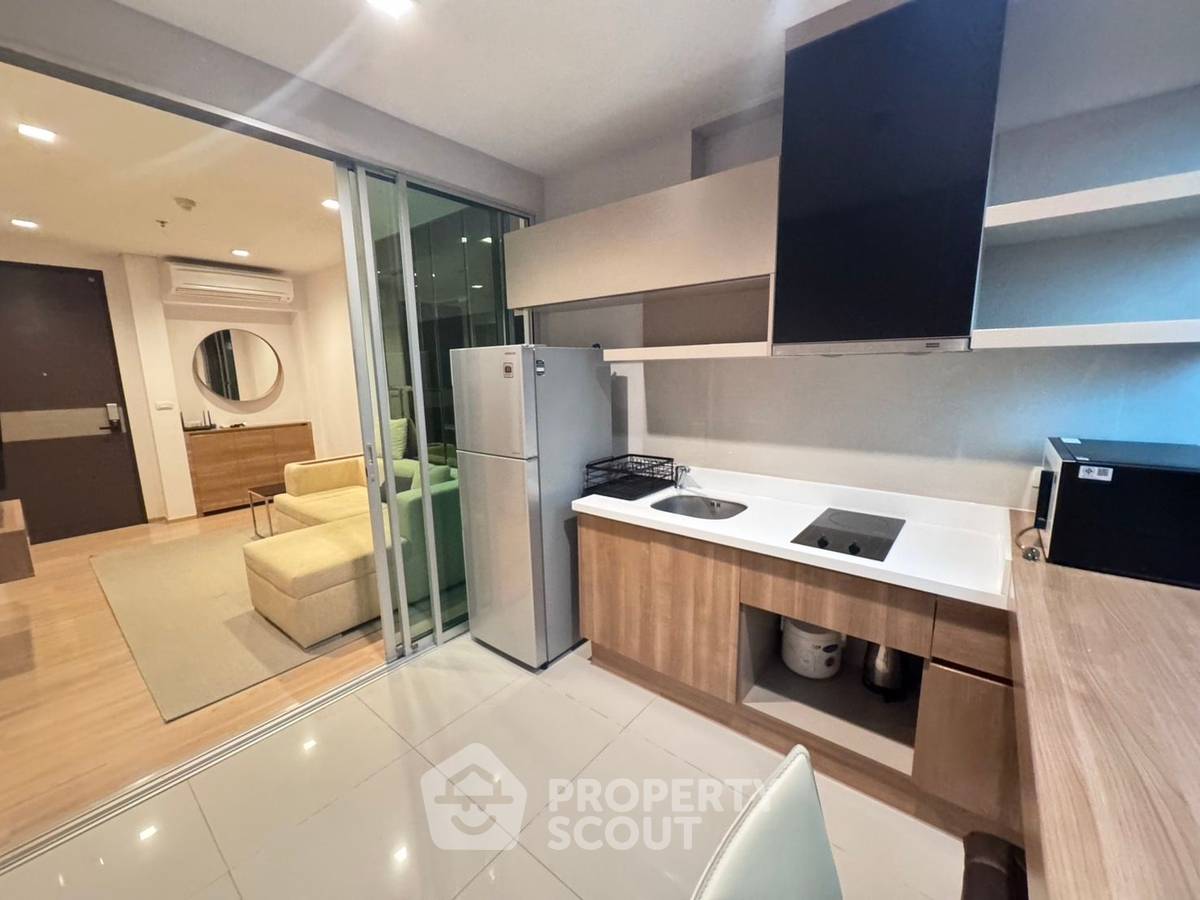 รูป คอนโด 1-ห้องนอน ที่ ริธึ่ม สาทร ใกล้ BTS สะพานตากสิน (ID 2362559) - รูปที่ 8/23