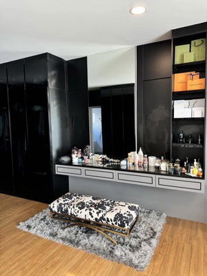 picture FOR RENT CENTRO RAMINTRA - CHATUCHOT 2 / 4 bedrooms 5 bathrooms 67 Sqw. 290 Sqm. **55,000** CLOSE TO FASHION ISLAND MALL - 7/10