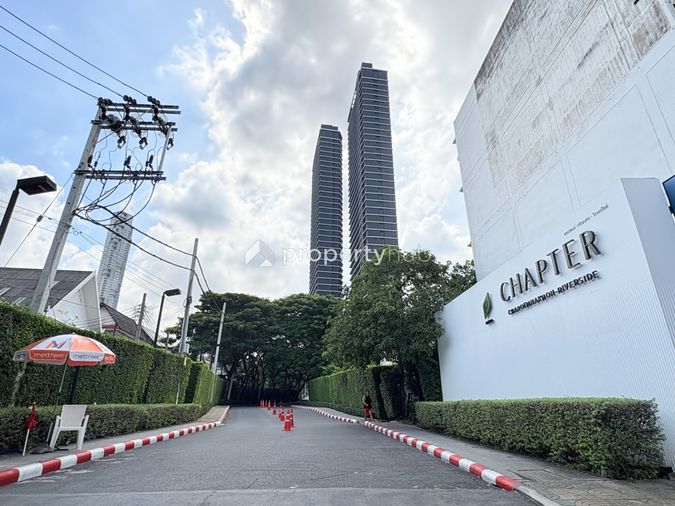 Chapter Charoennakhon - Riverside