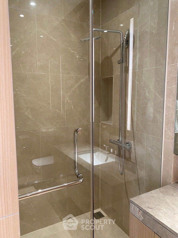 picture 4-BR Condo at Magnolias Waterfront Residences near BTS Saphan Taksin (ID 2362518) - 8/15