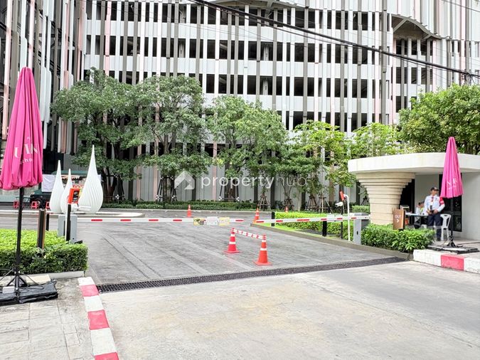 Altitude Unicorn Sathorn - Thapra
