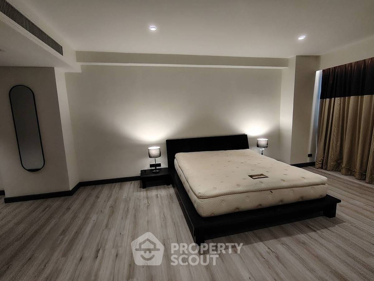 picture 3-BR Condo at PM Riverside Condominium in Bang Phong Phang (ID 1926978) - 8/26