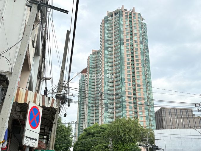 Chatrium Residence Riverside