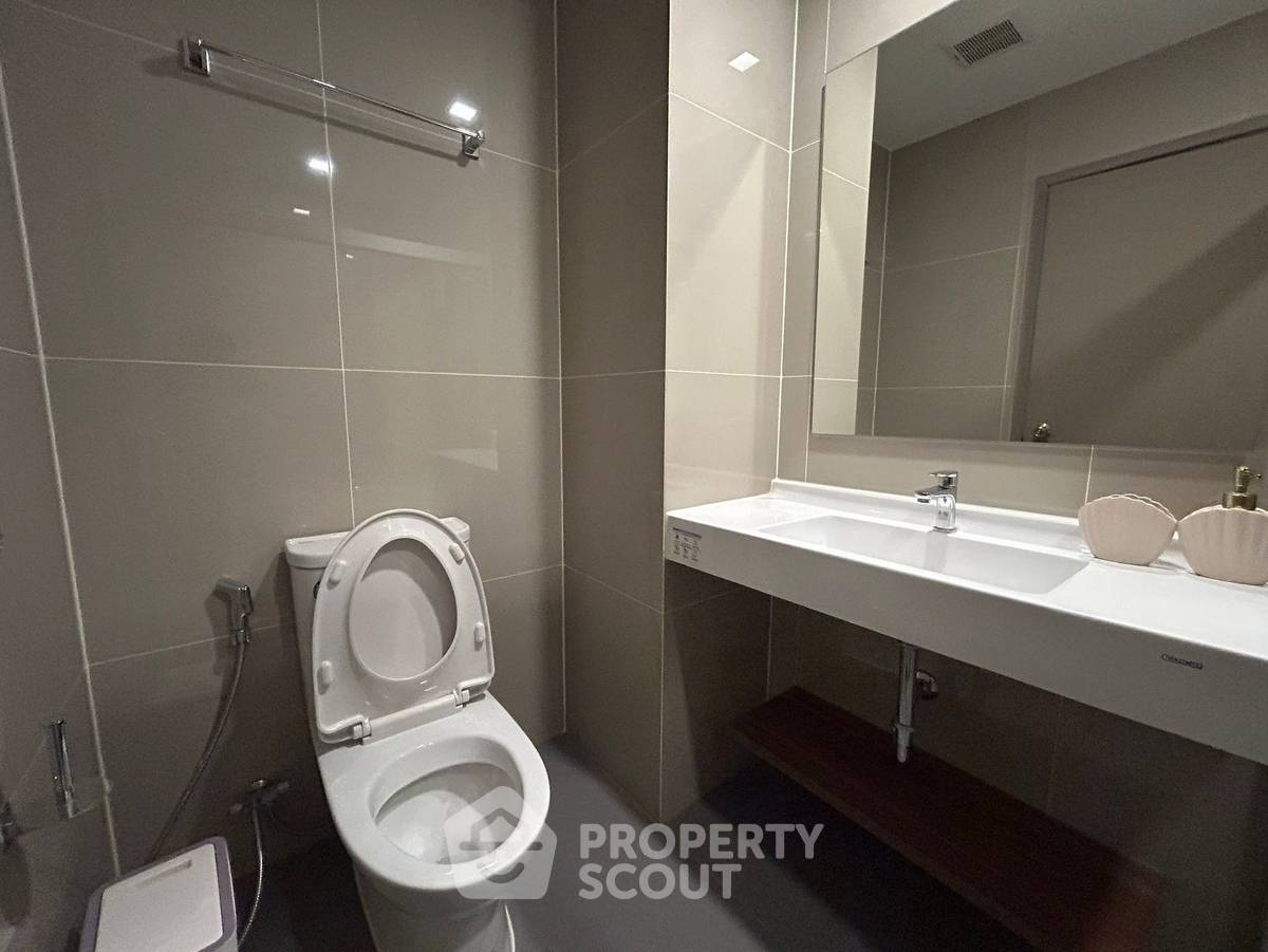 picture 1-BR Condo at Ideo Rama 9 - Asoke near MRT Phra Ram 9 (ID 2362610) - 12/14