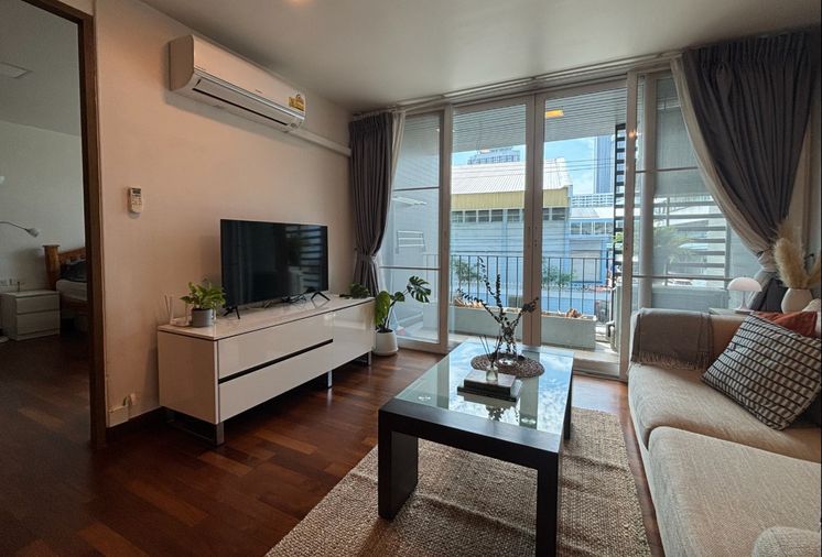 ว่างพร้อมอยู่! DLV ทองหล่อ. 1นอน 60ตรม.  Line id: @pfagent