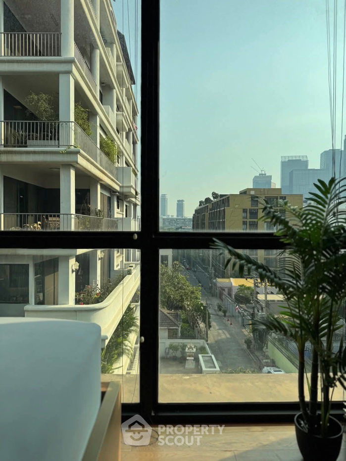 picture 1-BR Condo at Socio Ruamrudee near BTS Nana (ID 2362930) - 11/16
