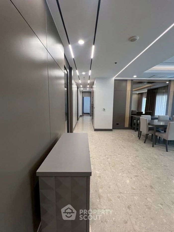 picture 3-BR Condo at Royal Residence Park near BTS Phloen Chit (ID 981400) - 4/12