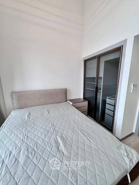 picture 2-BR Condo at SOHO Bangkok Ratchada near MRT Huai Khwang (ID 2362846) - 4/11