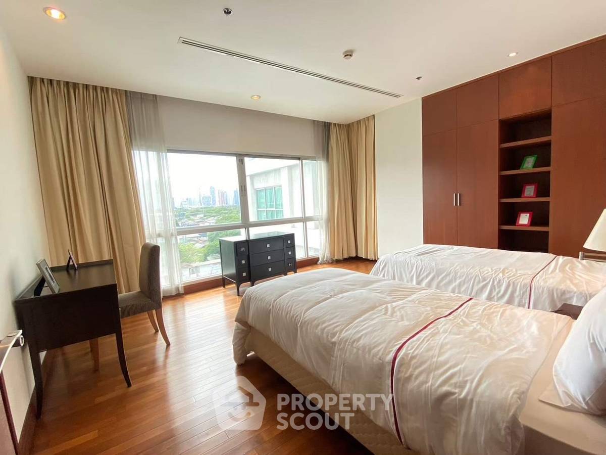 picture 3-BR Condo at Royal Residence Park near BTS Phloen Chit (ID 1406597) - 25/29