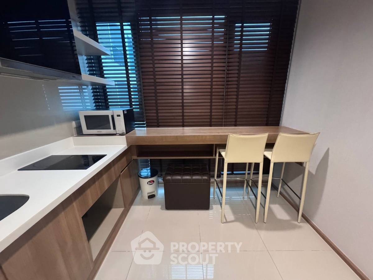รูป คอนโด 1-ห้องนอน ที่ ริธึ่ม สาทร ใกล้ BTS สะพานตากสิน (ID 2362559) - รูปที่ 7/23