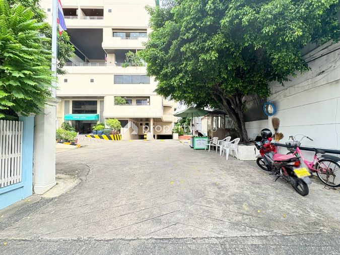Sampoom Garden Condominium