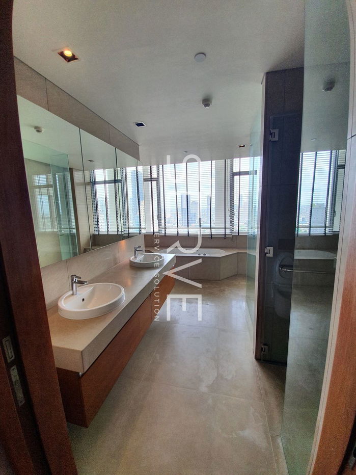 picture Super Luxury 3 Bd. Unit on Super High fl. // Close to BTS Sala Daeng & MRT Lumphini Station-The Sukhothai Residences - 16/21
