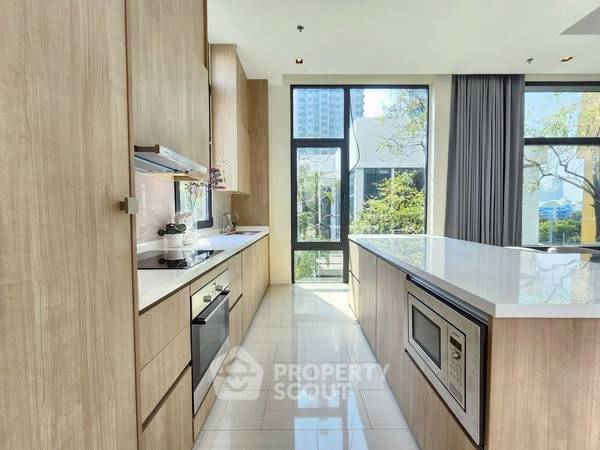 picture 4-BR Condo at Circle Living Prototype New Petchburi near MRT Phetchaburi (ID 2362954) - 2/8
