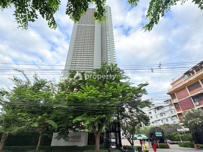 Menam Residences