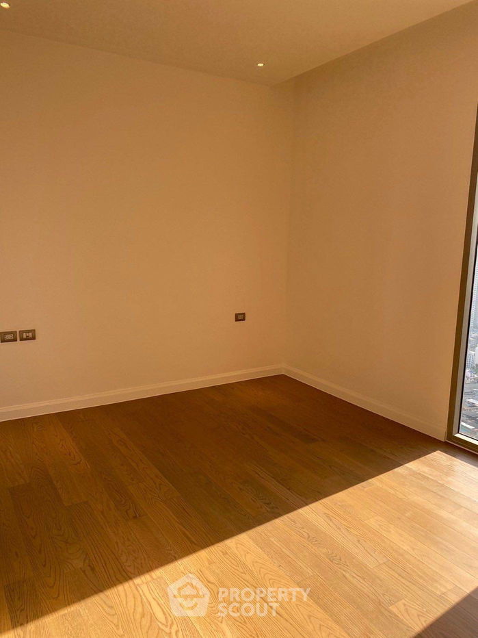 picture 4-BR Condo at Magnolias Waterfront Residences near BTS Saphan Taksin (ID 2362518) - 12/15