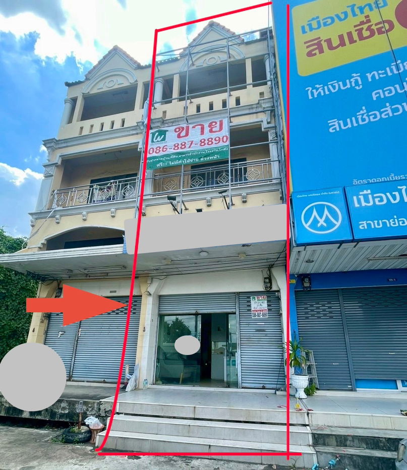 รูป 🚨 ด่วน! ตึกพร้อมอยู่ / พร้อมรวย! อาคารพาณิชย์ 3.5 ชั้น ติดถนนร่มเกล้า หน้าหมู่บ้านรุ่งกิจวิลล่า 7 - รูปที่ 1/5