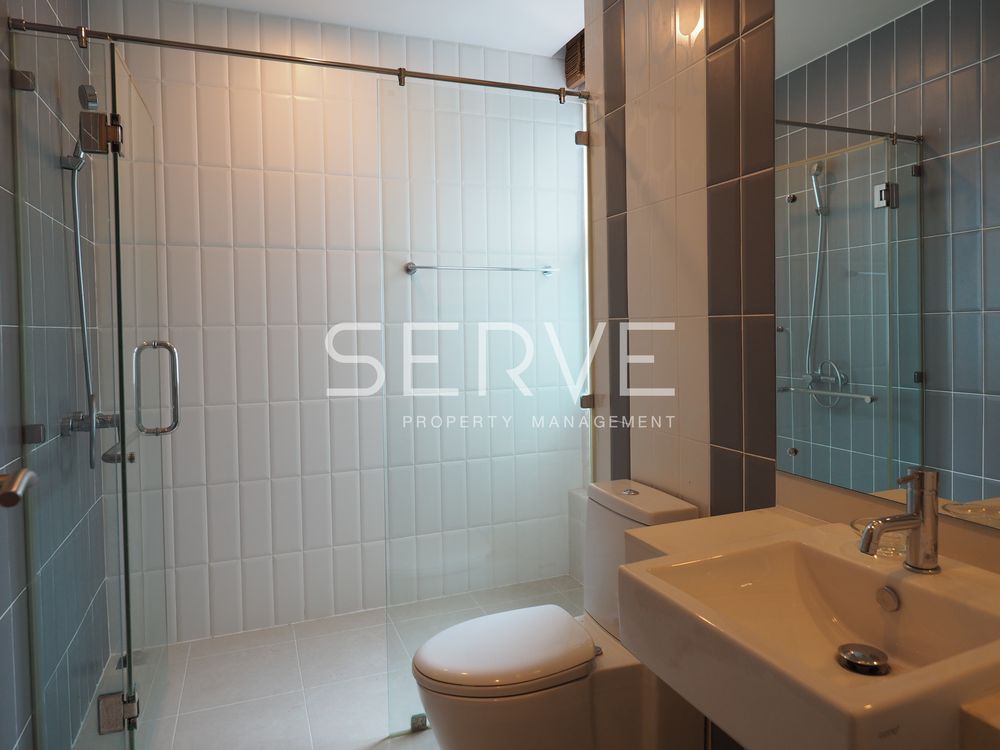 picture Large Room 3 Beds 3 Baths With Bathtub Good Location Close to BTS Nana 800 m. / Condo For Rent-Circle Condominium - 10/10
