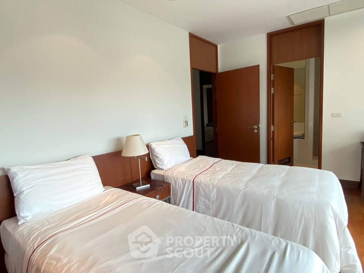 picture 3-BR Condo at Royal Residence Park near BTS Phloen Chit (ID 1406597) - 23/29