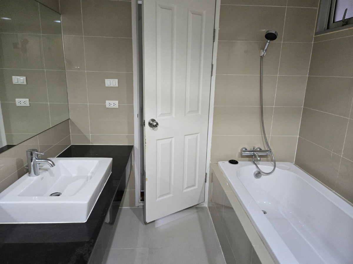 picture For Rent Belle Grand Rama9 Best price 🌟💥 3 bed 101 sq.m. 42,000 baht - 10/16