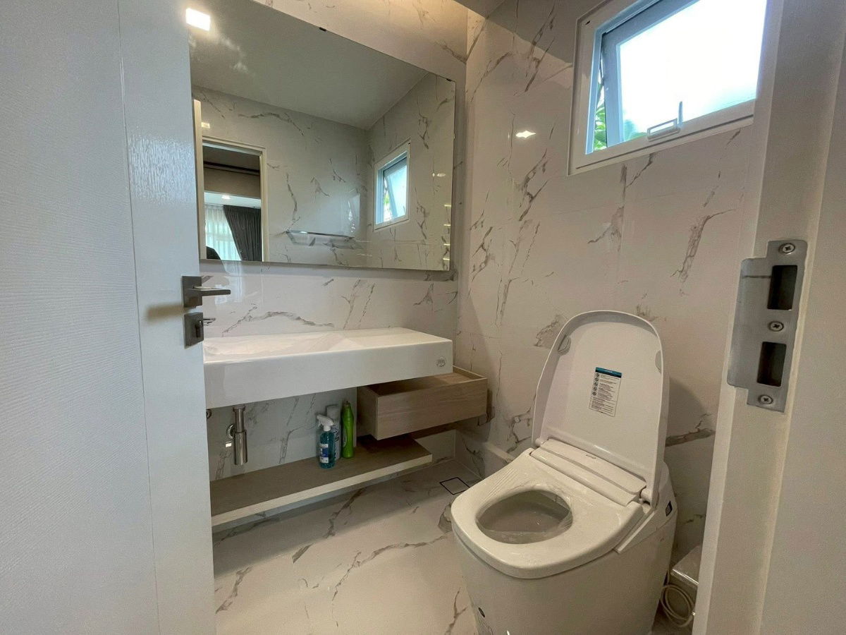 รูป ✅✨ บ้านใหม่มือหนึ่ง! มัณฑนา บางนา–วงแหวน (รามคำแหง 2) 4 ห้องนอน 5 ห้องน้ำ ตกแต่งพร้อมเฟอร์นิเจอร์ครบ บ้านหันทิศใต้ - รูปที่ 8/15