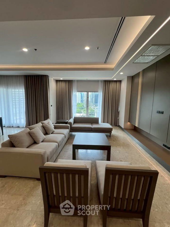 picture 3-BR Condo at Royal Residence Park near BTS Phloen Chit (ID 981400) - 3/12