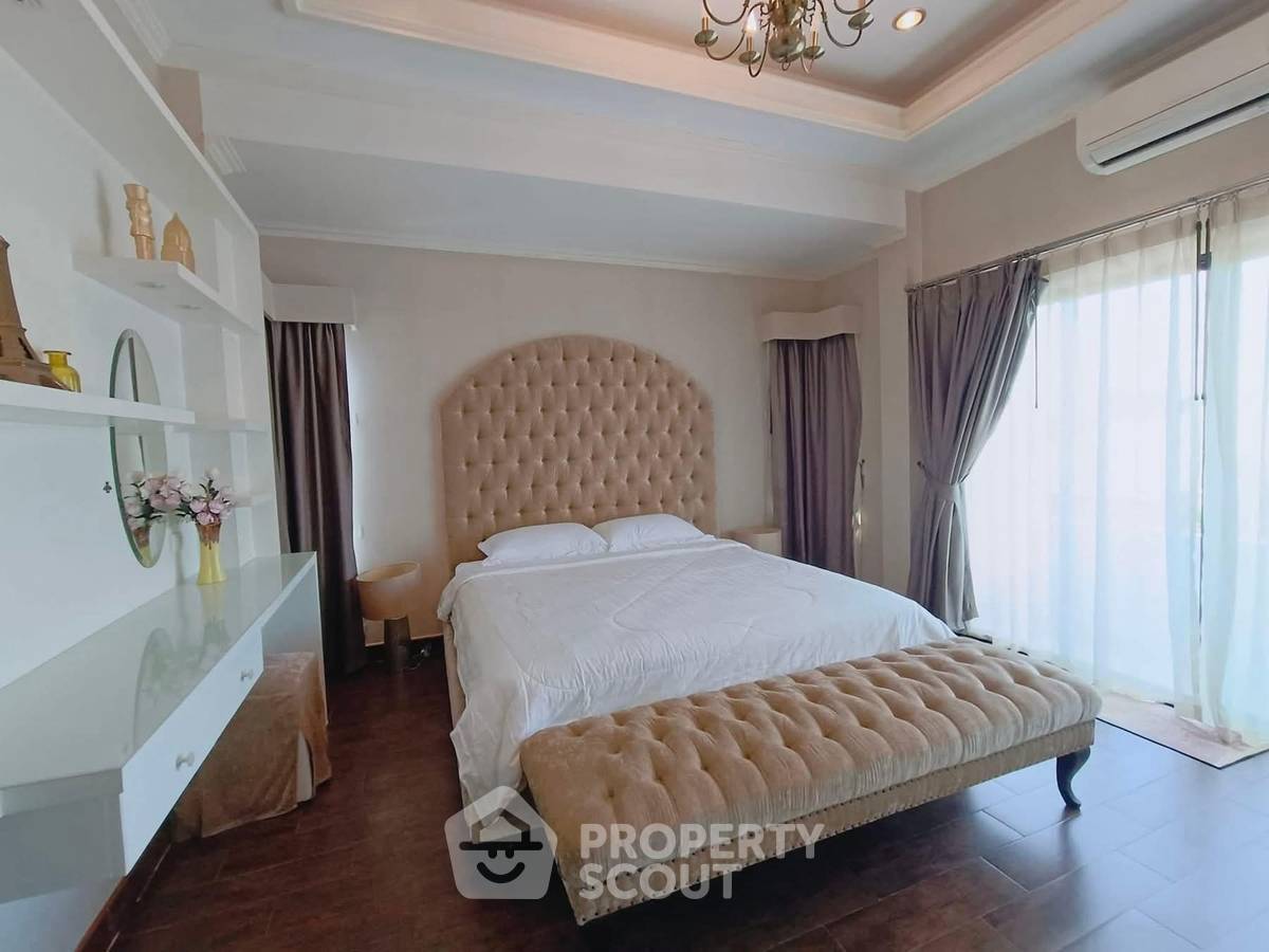 picture 3-BR Condo at Wyndham Jomtien Pattaya close to Pattaya (ID 2362947) - 4/19