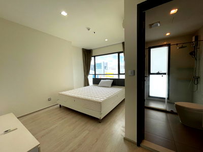 คอนโดให้เช่า : ให้ เช่า ด่วน 2ห้องนอน 2ห้องน้ำ Rhythm rangnam (ราคาดี พร้อมเข้าอยู่)