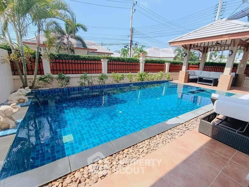 picture 3-BR Condo at Wyndham Jomtien Pattaya close to Pattaya (ID 2362947) - 6/19