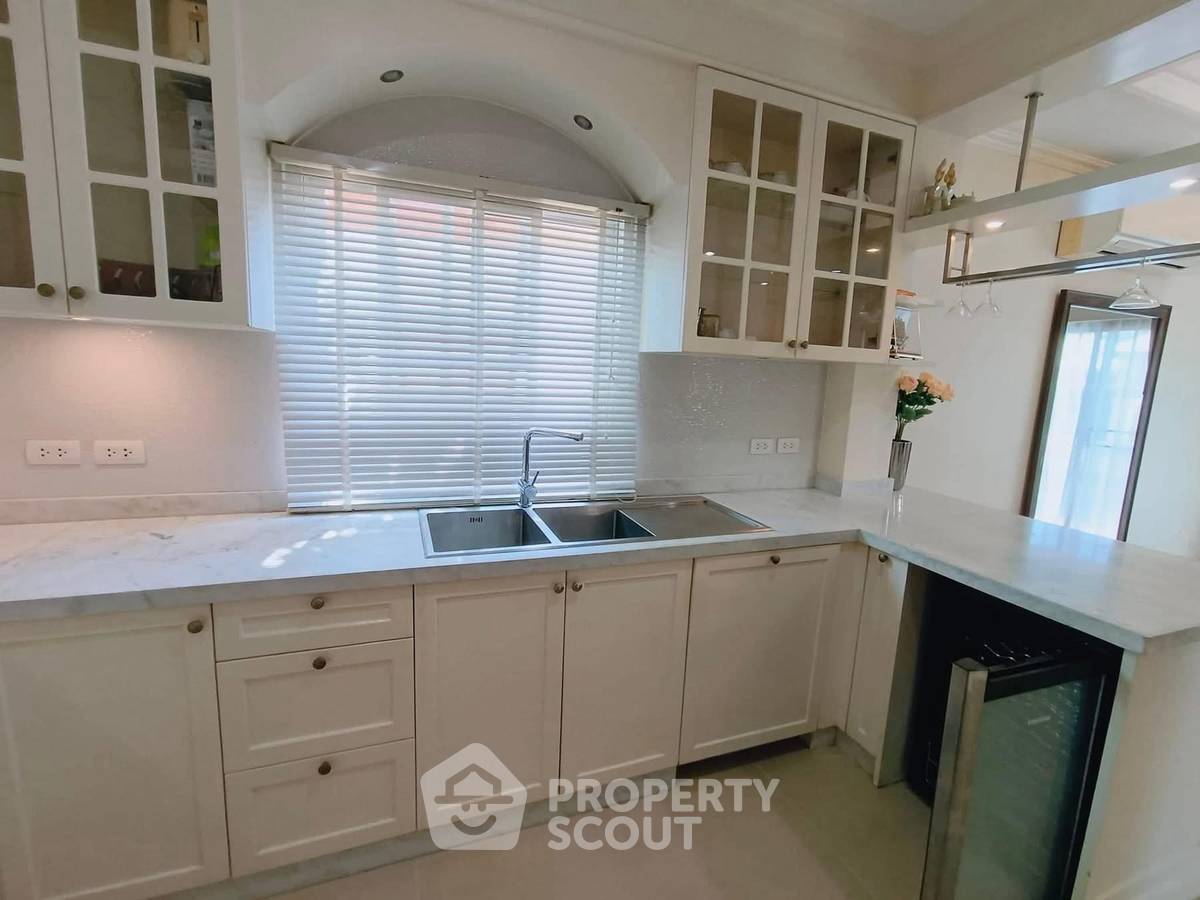 picture 3-BR Condo at Wyndham Jomtien Pattaya close to Pattaya (ID 2362947) - 15/19