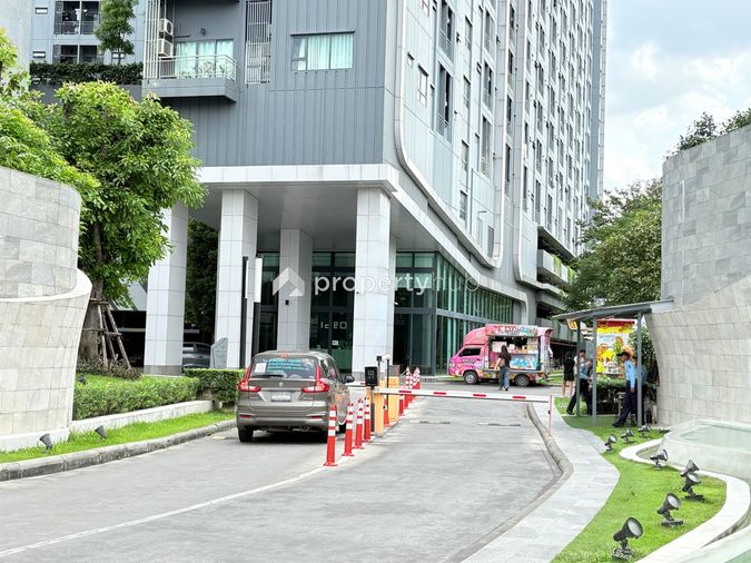 IDEO Tha Phra Interchange