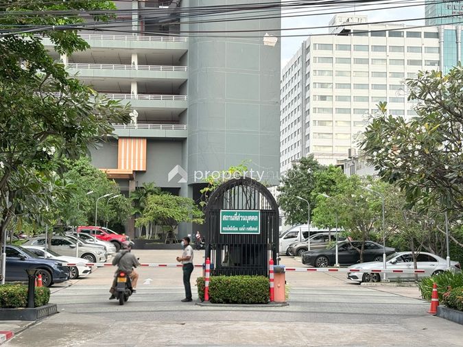 Menam Residences