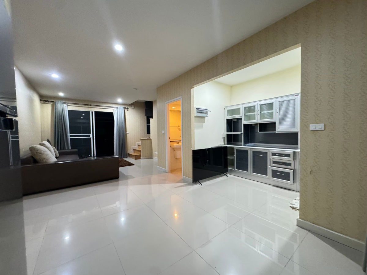 picture For RENT ! The Plant Citi  Town Home Modern Style (IMPACT) - 3/13