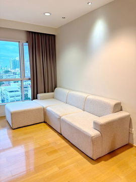 For rent 2 bedroom Hive Sathorn Condo, close to BTS Krungthonburi 