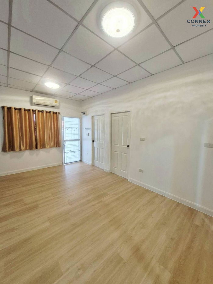 picture For Sale Townhouse/Townhome  , Baan Chaiklong , newly renovated , Bang Phriang , Bang Bo , Samut Prakarn , CX-134280 ✅ Live chat with us ADD LINE @connexproperty ✅  - 4/8