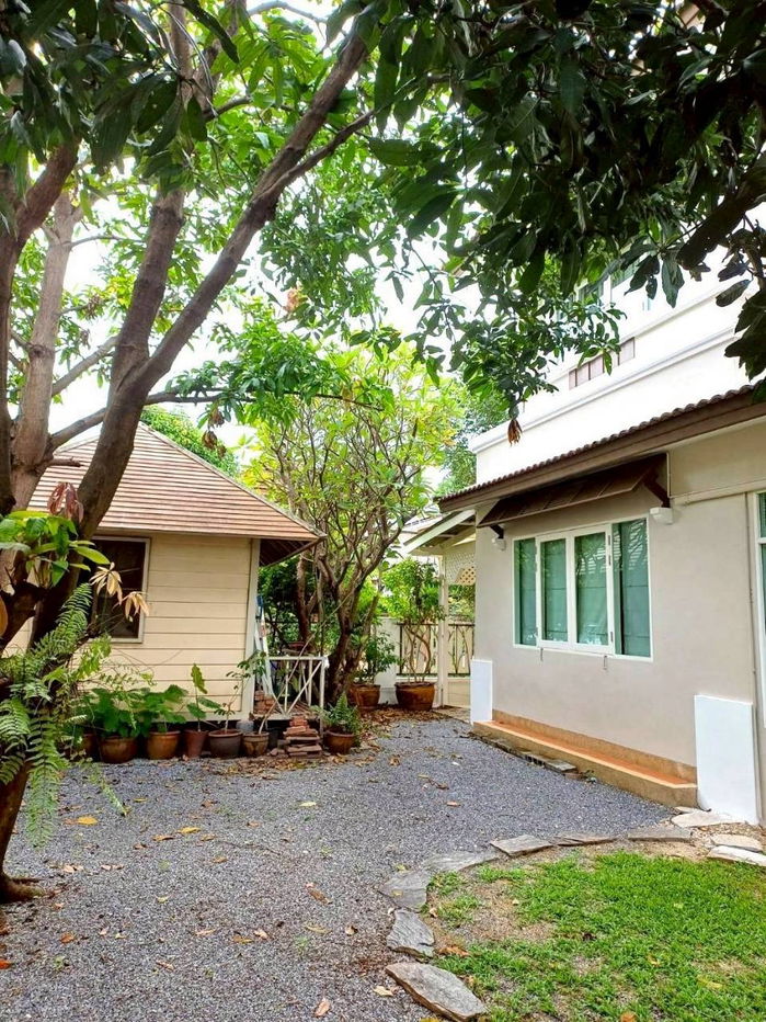 picture Exclusive Lakeside Home at Living Lagoon Phraya Suren 39 Corner Unit 161.4 Sq. Wah. Newly Renovated - 18/19