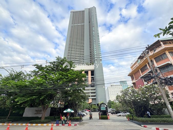 Menam Residences