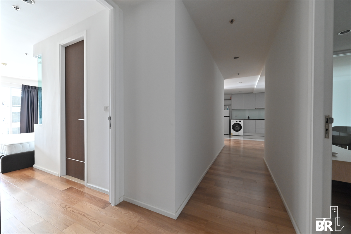 picture Cool Condo, Central City Location 15 Sukhumvit Residences near BTS Nana - 4/10