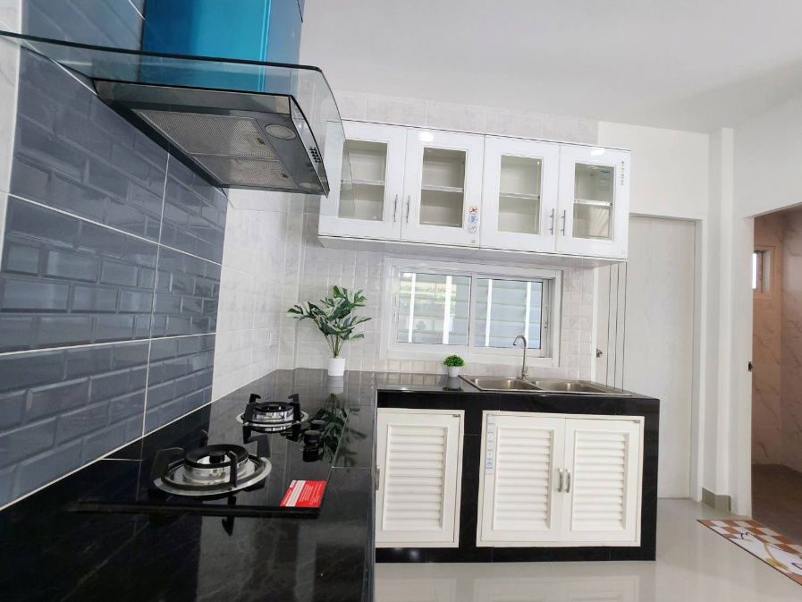 รูป ขายบ้านเดี่ยว 2 ชั้น หมู่บ้าน‭แฮปปี้เพลส 2 ซอยฉลองกรุง 23 เนื้อที่ 64 ตรว.   - รูปที่ 9/20