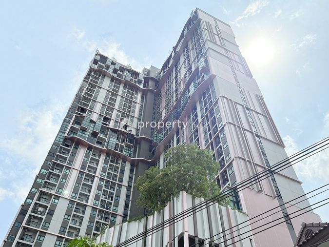 Altitude Unicorn Sathorn - Thapra