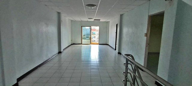 รูป A1-0522 ขายอาคารพาณิชย์ ตำบลคลองด่าน อำเภอบางบ่อ สมุทรปราการ (โปรโมชั่นจนถึงวันที่ 30 ธันวาคม 2568) - รูปที่ 7/8