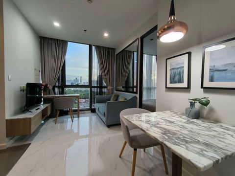 Code: KJ9277  for rent Wish Signature Midtown Siam  // Line ID: @kjcondo (with @) //