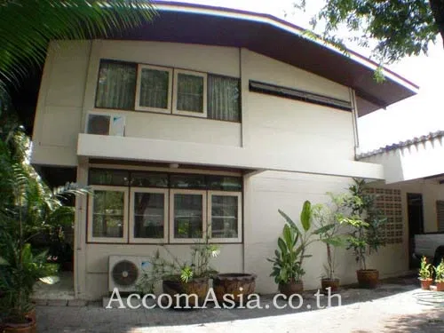picture 🔼🔽 AccomA 📩  3 BR House in Khlong Toei (94895) - 1/10