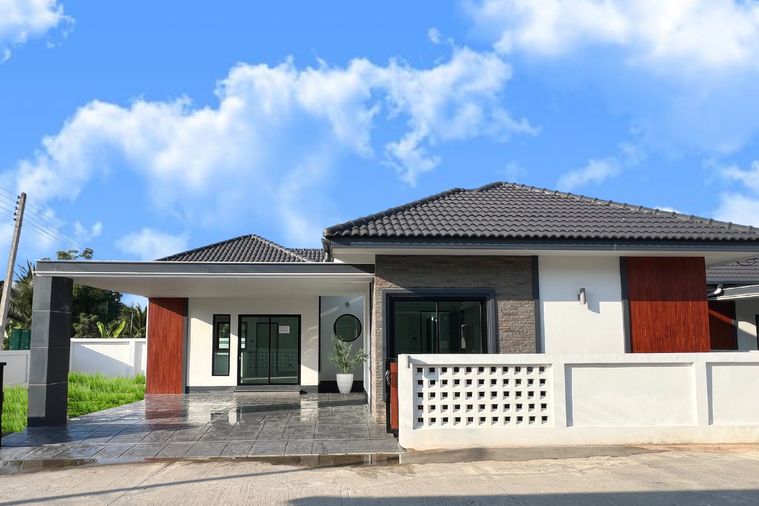 บ้านเดี่ยวติดถนนใหญ่ สันกำแพงสายใหม่ 15 นาทีจากสนามบินเชียงใหม่ 