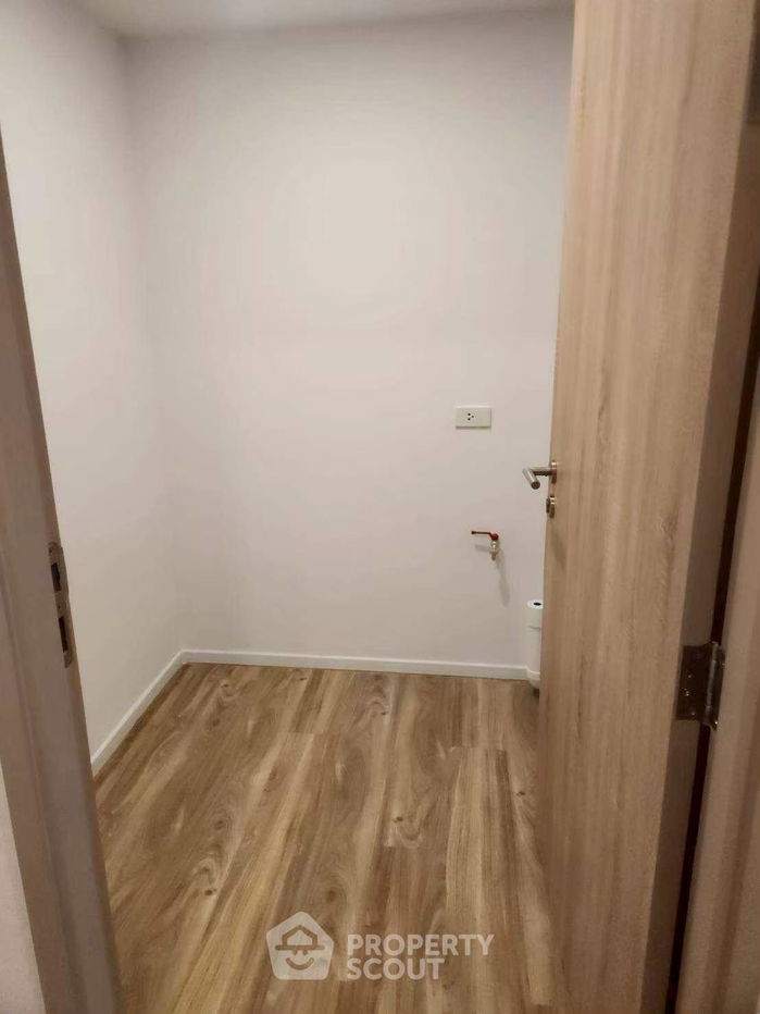 picture 2-BR Condo at Blossom Condo @ Sathorn-Charoenrat near BTS Surasak (ID 2364402) - 9/19