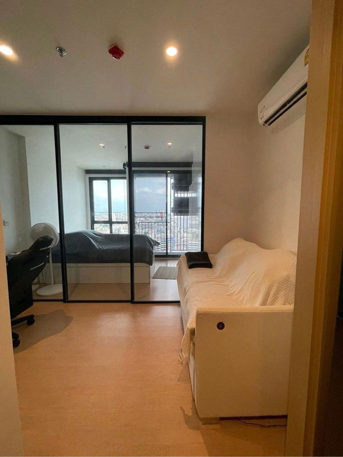 รูป ✨ ขายคอนโด MARU ลาดพร้าว 15 – Pets Friendly Condo ✨ 1 ห้องนอนขนาดใหญ่ ใจกลางลาดพร้าว! 📍 MRT ลาดพร้าว และรถไฟฟ้าสายสีเหลือง  เดินทางสะดวก  - รูปที่ 2/8
