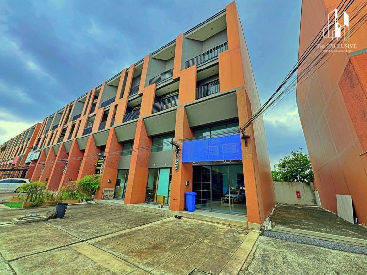 รูป  ขาย อาคารพาณิชย์ “สิริ อเวนิว เพชรเกษม 81” หลังมุม พร้อมใช้งาน - รูปที่ 2/17