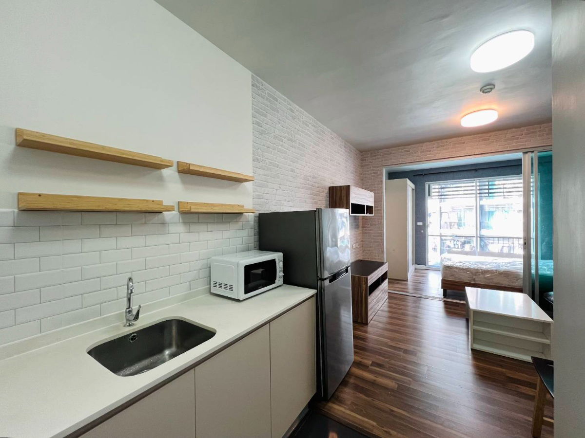 picture Condo A Space Me Sukhumvit 77 (Soi onnut 37/1) - 2/13