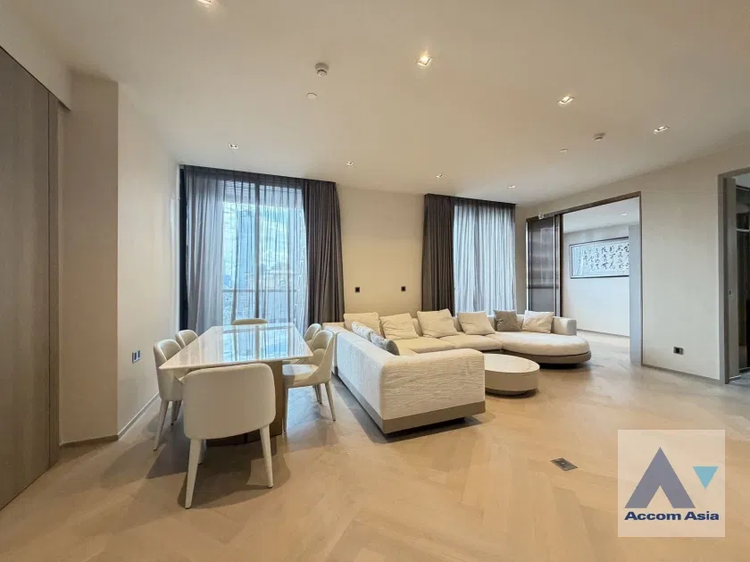 picture 🔼🔽 AccomA 📩 Spacious Room with Open Balcony and Unblocked City View ( AA44823 ) - 3/20